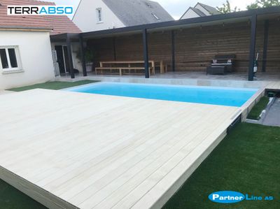 Skyvbart terrassedekke / rulledekke til basseng og massasjebad